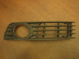 Audi A4 - Bumper Grill GRILLE - 8e0807681